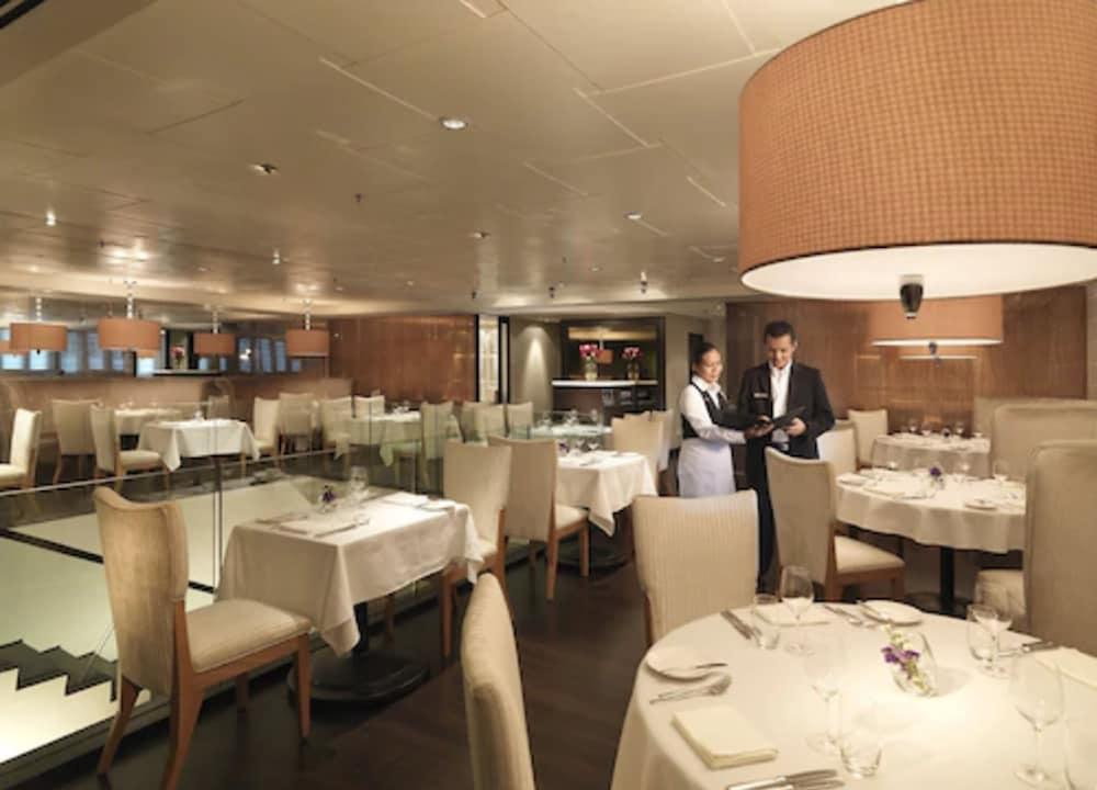 Micasa All Suites Hotel Kuala Lumpur Ngoại thất bức ảnh The interior of the restaurant
