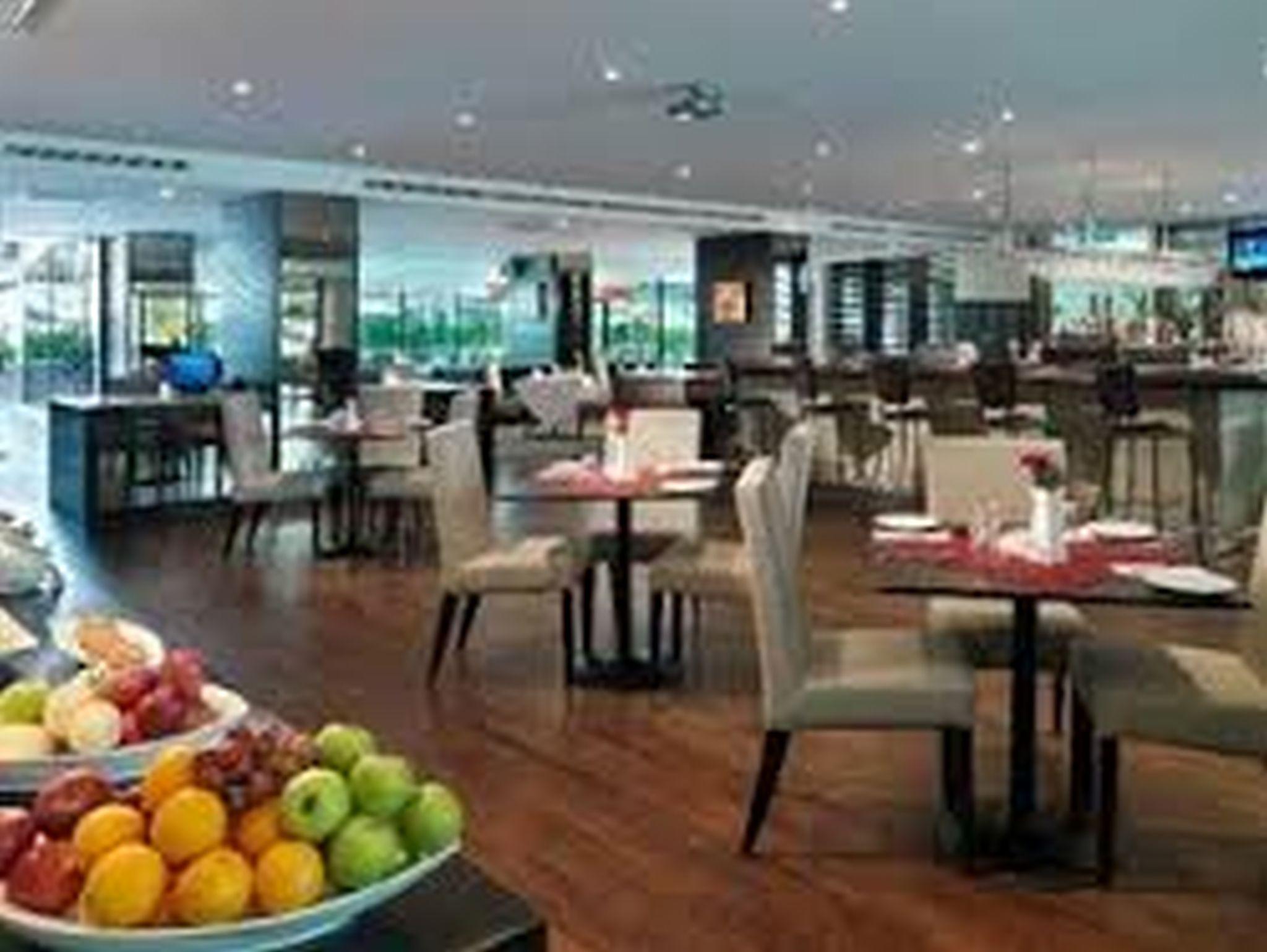 Micasa All Suites Hotel Kuala Lumpur Ngoại thất bức ảnh The interior of the lounge